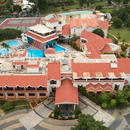 Clarks Exotica Convention Resort & Spa Devanahalli Buitenkant foto