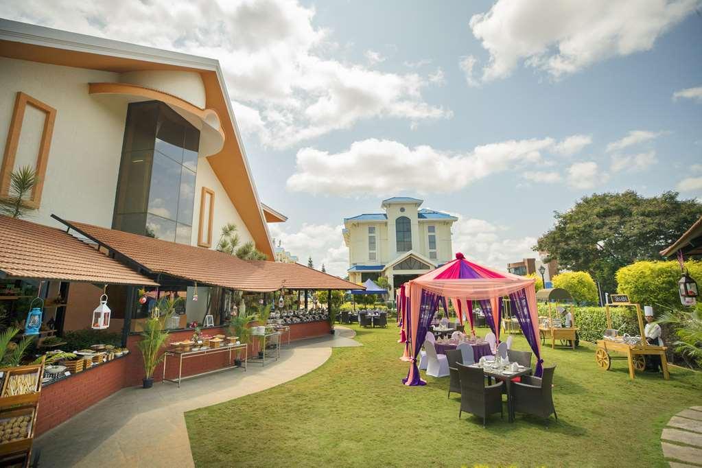 Clarks Exotica Convention Resort & Spa Devanahalli Buitenkant foto