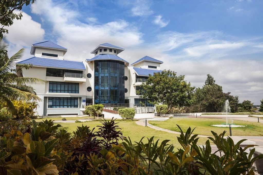 Clarks Exotica Convention Resort & Spa Devanahalli Buitenkant foto