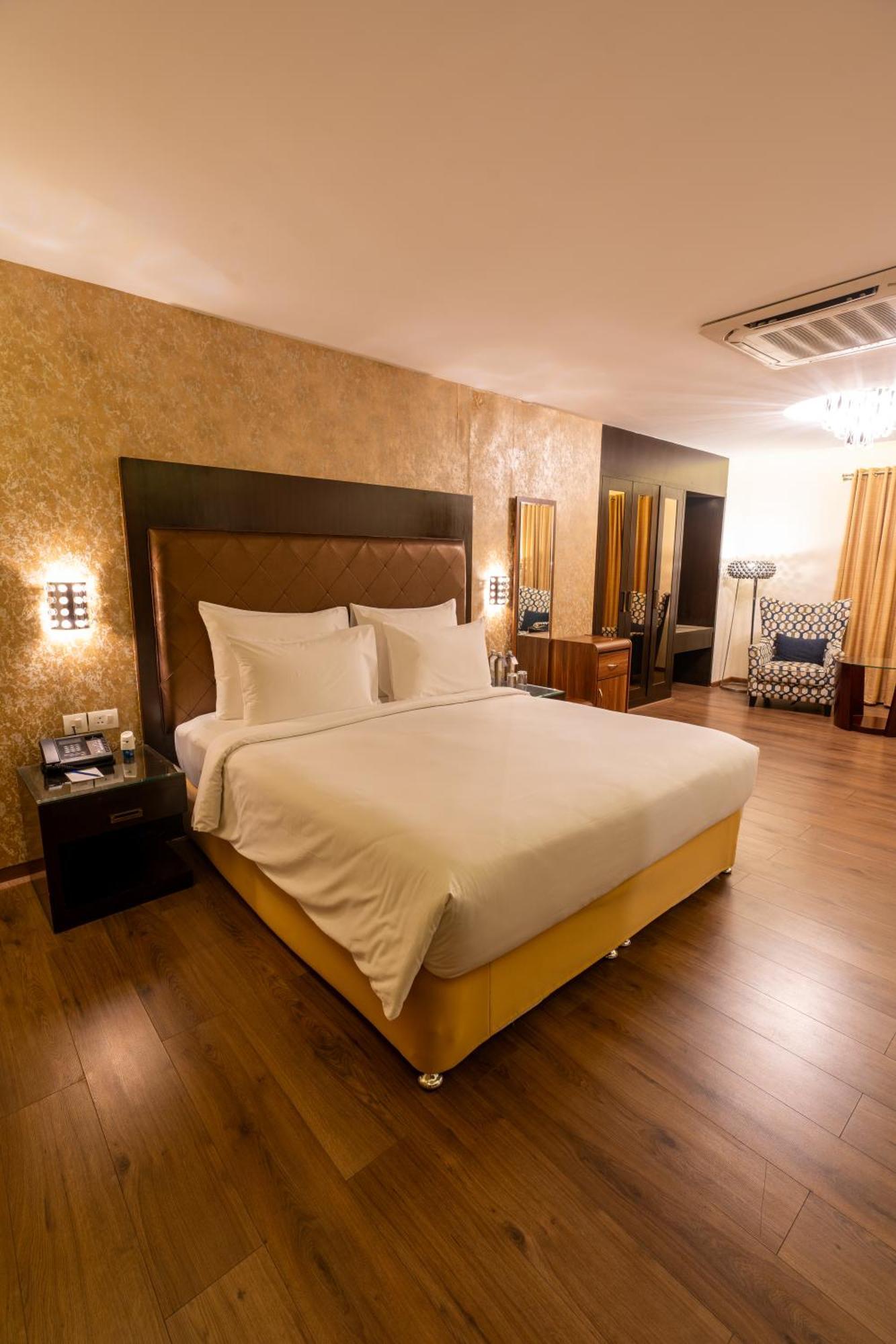 Clarks Exotica Convention Resort & Spa Devanahalli Buitenkant foto