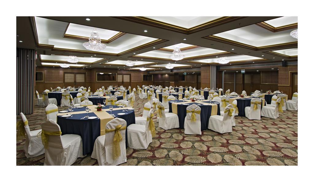 Clarks Exotica Convention Resort & Spa Devanahalli Buitenkant foto