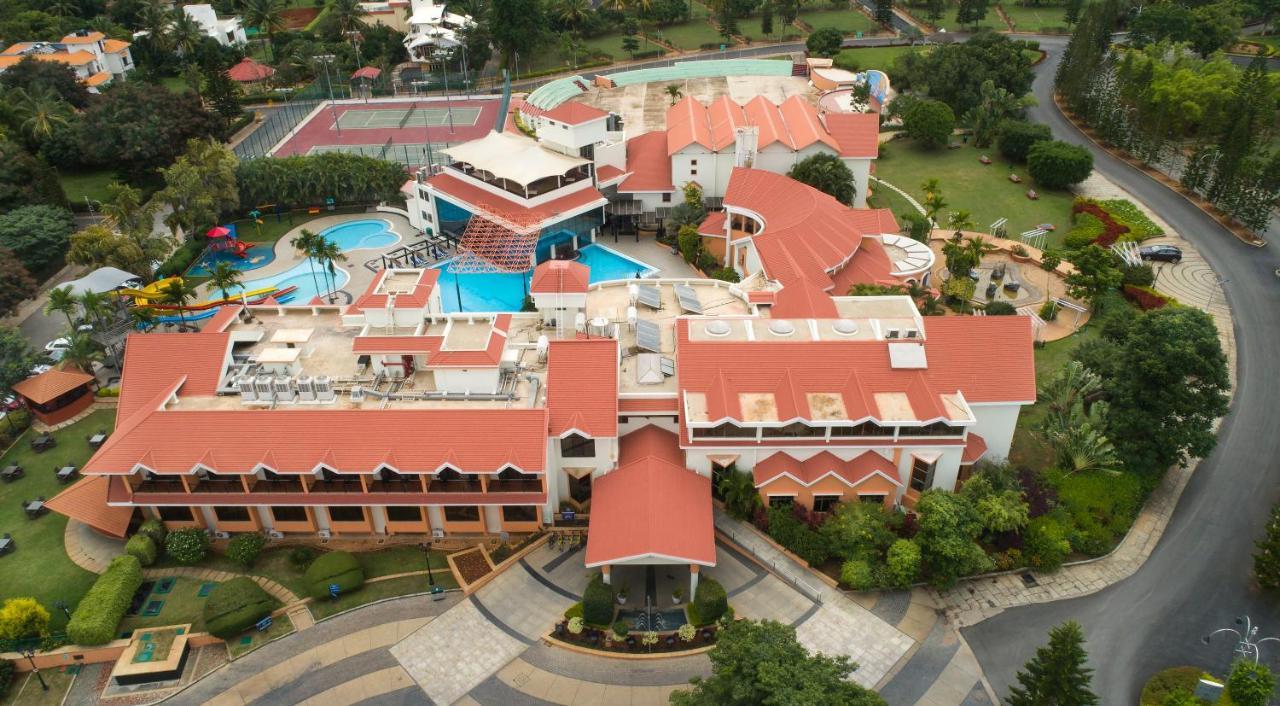 Clarks Exotica Convention Resort & Spa Devanahalli Buitenkant foto